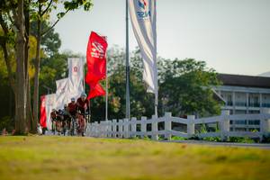 BIB: 
                            <button type="button" onclick="openModal(26180319)" class="btn btn-primary btn-sm float-right btn-popup" data-toggle="modal" data-target=".modal-high-quality">
                        <i class="fas fa-shopping-cart"></i> Add to Cart
                    </button>
                                            <button type="button" onclick="isThisMe(26180319, true)" class="btn btn-success btn-sm float-right btn-popup btn-isme hidden" data-toggle="tooltip" data-placement="bottom" title="นี่คือรูปของคุณใช่ไหม คลิกที่นี่เพื่อเอาเข้าอัลบั้ม">
                        <i class="fas fa-plus"></i> Add to album
                    </button>
                    <button type="button" onclick="isThisMe(26180319, false)" class="btn btn-warning btn-sm float-right btn-popup btn-isnotme hidden">
                        <i class="fas fa-ban"></i> Remove from album
                    </button>